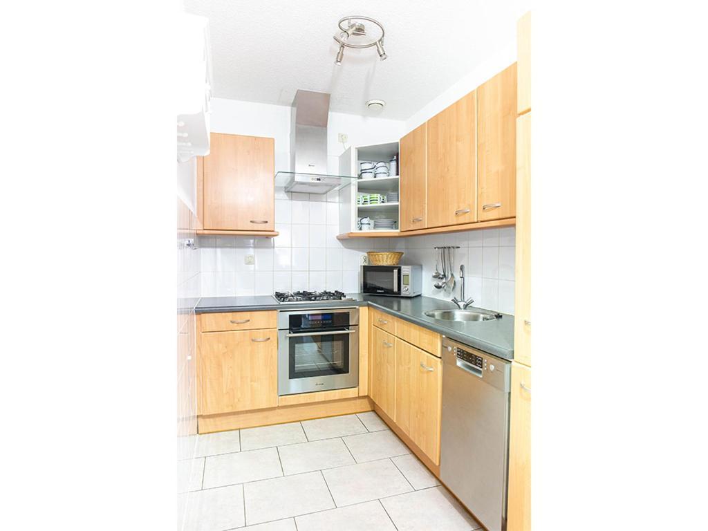 Residence Juliana 68 ยูเลียนาดอร์ป ภายนอก รูปภาพ